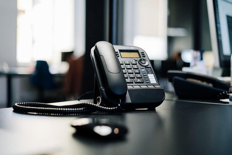 Why Small Businesses Should Switch to VoIP Systems